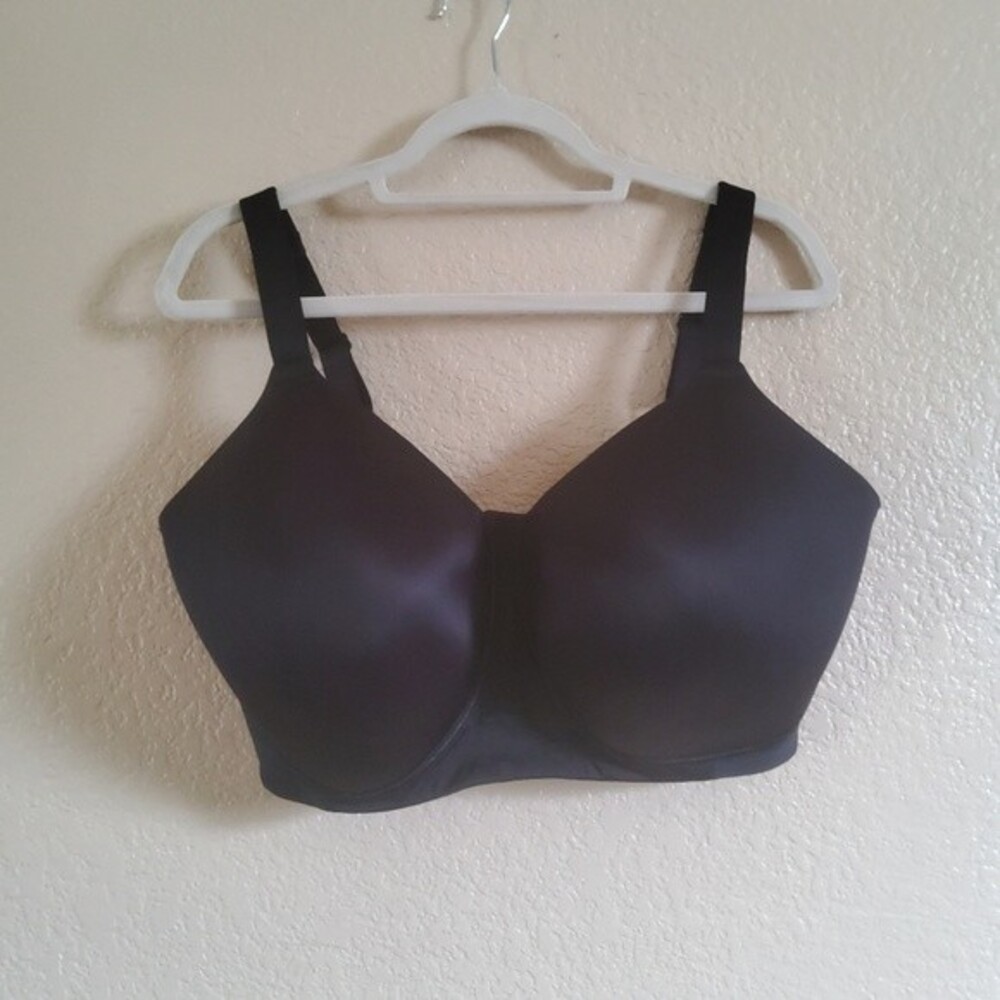 Vanity Fair Wireless Padded Bra Size 40H Black